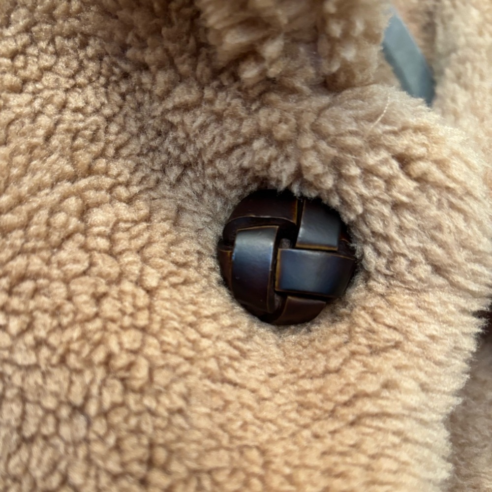 Philosophy Teddy Bear Coat Size S
EUC - Picture 3 of 12